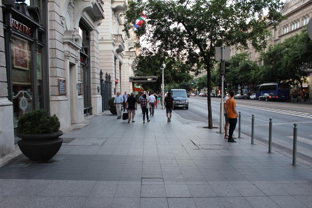 Ccc Apartments Budapest Eksteriør billede